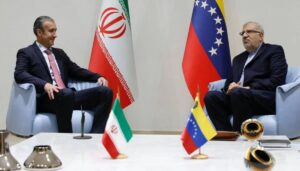 Irans Ölminister Javad Owji (re.) besuchte kürzlich Venezuela