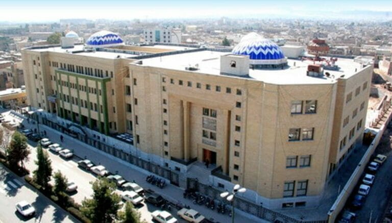 Die iranische Al-Mustafa International University in Qom
