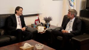 Treffen zwischem libanesischen Energieminister Walid Fayyad (re.) und dem US-Beauftragten für Energie, Amos Hochstein in Beirut