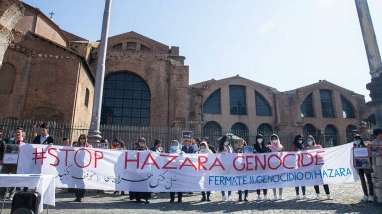 Demonstration in rom gegen die Verfplgung der Hazara-Minderheit in Afghanistan