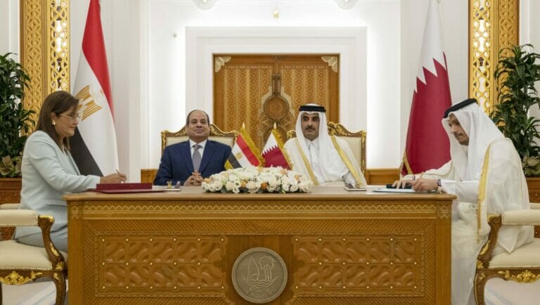 Der ägyptische Präsident Abdel Fattah Al-Sisi zu Besuch beim katarischen Emir Tamim bin Hamad Al Than