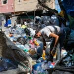 Syrische Flüchtlinge im tütkischen Gaziantep sortieren und verkaufen recyclebaren Müll