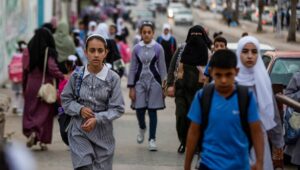 Schülerinnen in Gaza berichten, zum Hijab gezwungen zu werden