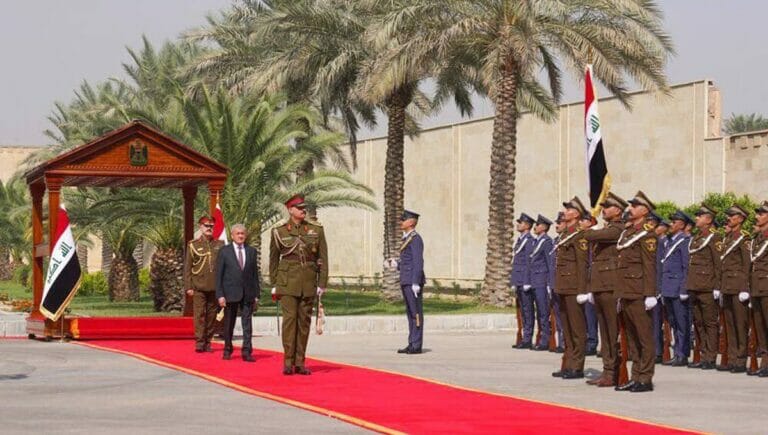Der neue irakische Präsident bezieht seinen Amtssitz
