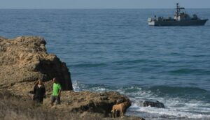 Ein israelisches Schiff nahe der (umstrittenen) Seegrenze zum nördlichen Nachbarn Libanon
