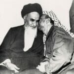 Irans Revolutionsführer Khomeini mit PLO-Führer Yassir Arafat