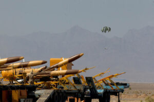 Der Iran will weitere Drohnen und Kurzstreckenraketen an Russland liefern