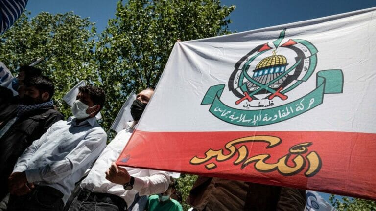 Hamas-Flagge auf einer antiisraelischen Demonstration in der türkischen Hauptstadt Ankara
