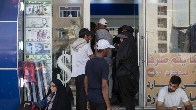 Die Teuerungsrate im Iran steigt, während die Währung verfällt