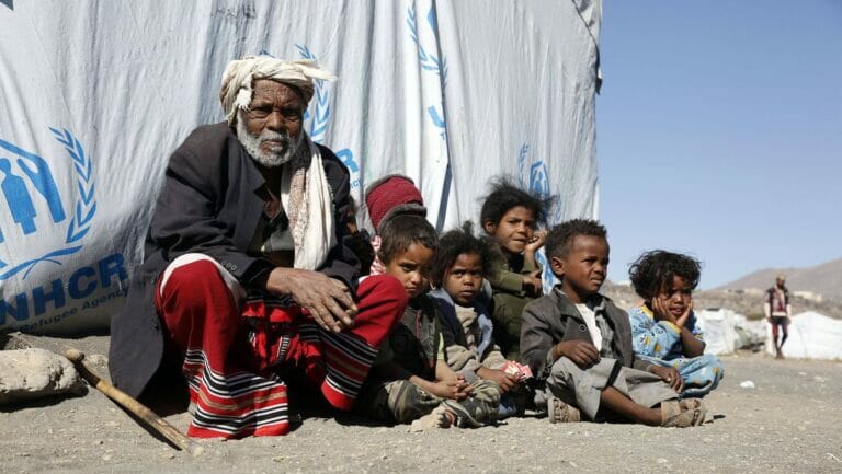 Jemenitische Binnenflüchtlinge im Lager Dharawan im Norden der Hauptstadt Sanaa