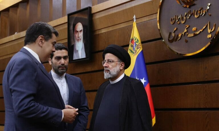 Venezuelas Präsident Nicolas Maduro zu Besuch bei seinem iranischen Amtskollegen Ebrahim Raisi