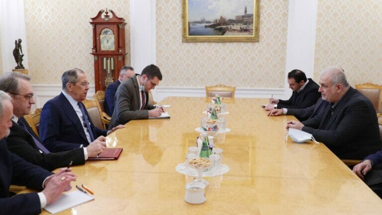 Auch in der Ukraine auf derselben Seite: Treffen zwischen Russlands Außenminister Hisbollah-Vertreter aus dem libanesischen Parlament