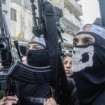 Mitglieder der Terrorgruppe al-Aqsa-Märtyrerbrigaden in Nablus. (© imago images/Sipa USA)