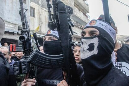 Mitglieder der Terrorgruppe al-Aqsa-Märtyrerbrigaden in Nablus. (© imago images/Sipa USA)