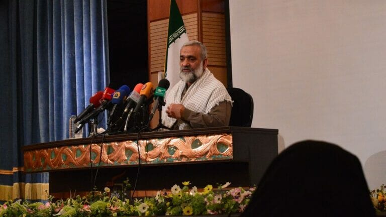 Der stellvertretende Oberbefehlshaber für die Koordination der Iranischen Revolutionsgarden, General Mohammad Reza Naghdi