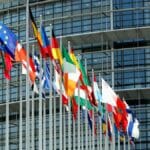 Kann sich EU-Parlament mit schwarzer Liste für Terror-NGOs gegen Europäische Kommission durchsetzen?