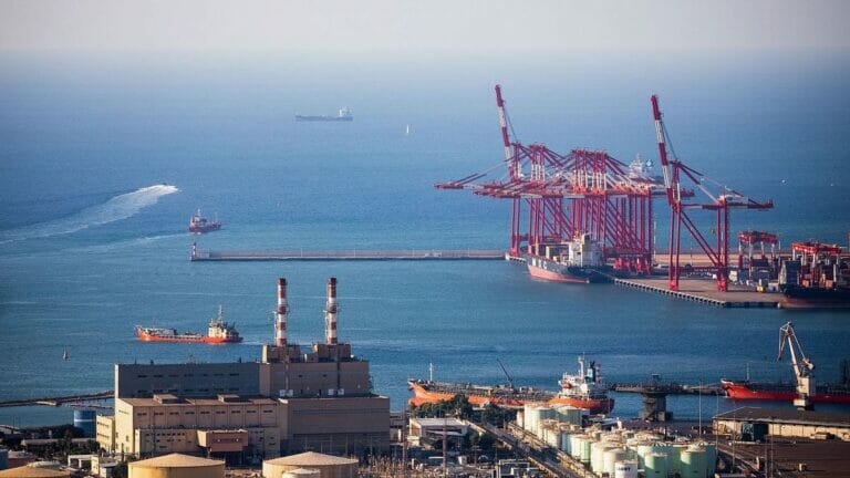 Die Landbrücke soll den israelischen Hafen von Haifa mit dem emiratischen Dubai verbinden