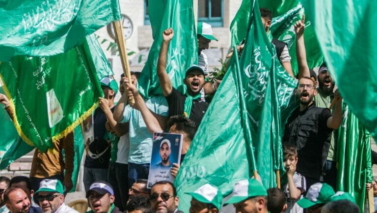 Hamas-Aufmarsch in Nablus: Abbas Autonomiebehörde hat Angst vor Putsch der Islamisten