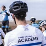 Mitglieder der »Israel Cycling Academy« trainieren für die Tour de France
