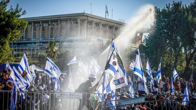 In Israel gehen die Proteste gegen die Justizreform unvermindert weiter