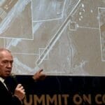 Verteidigungsminister Gallant präsentiert Satellitenbilder des iranischen Flughafens im Libanon nahe der israelischen Grenze