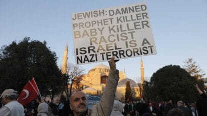Antisemitische Demonstration von Erdoğan-Anhängern in Istanbul