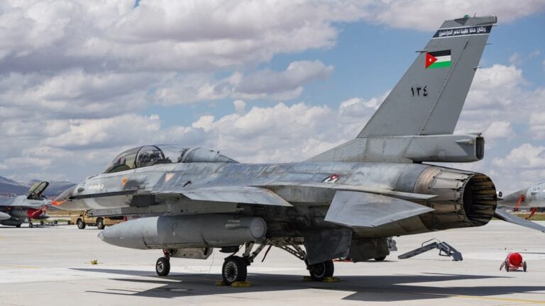 Kampfflugzeuge aus Jordanien habe syrische Drogenhandelszentren angegriffen