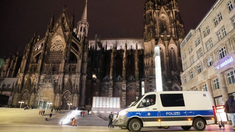 Laut Medienberichten steht der Islamische Staat Khorasan hinter den Terrordrohungen in Köln und Wien