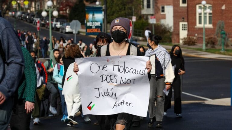 Antisemtische Demonstration gegen Israels Kampf gegen den Hamas-Terror