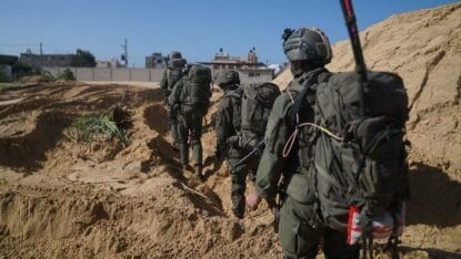 Israelische Bodentruppen bei einem Einsatz gegen die Hamas i im Gazastreifen