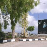 Nasrallah-Plakat im Südlibanon: Laut UNO-Beschluss müsste Hisbollah Grenze zu Israel räumen