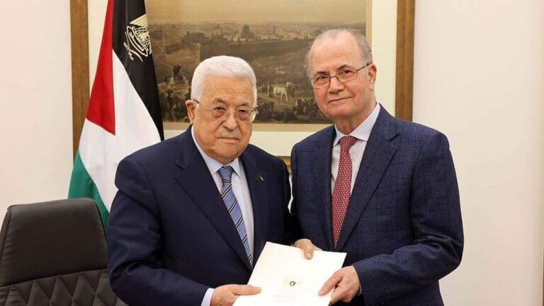 Mahmud Abbas mit dem neuen Premier der Palästinensischen Autonomiebehörde, Mohammad Mustafa