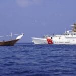 US-Küstenwache bringt Schiff auf, das Raketenteile und Waffen aus dem Iran an die Huthi im Jemen schmuggelt