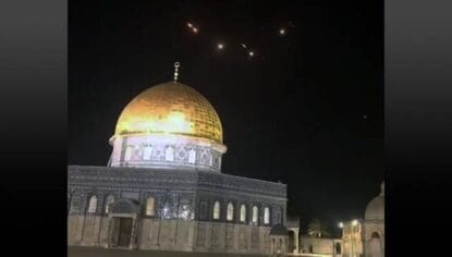 Israelische Luftabwehr fängt iranische Raketen über dem Felsendom in Jerusalem ab